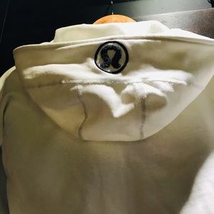 Women’s Medium Lululemon white & Black jacket